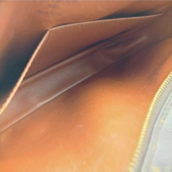 Sold🌸Authentic Louis Vuitton Monogram bag - Picture 16 of 16